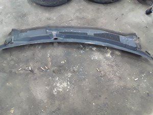 2010 Dodge Grand Caravan Cowl