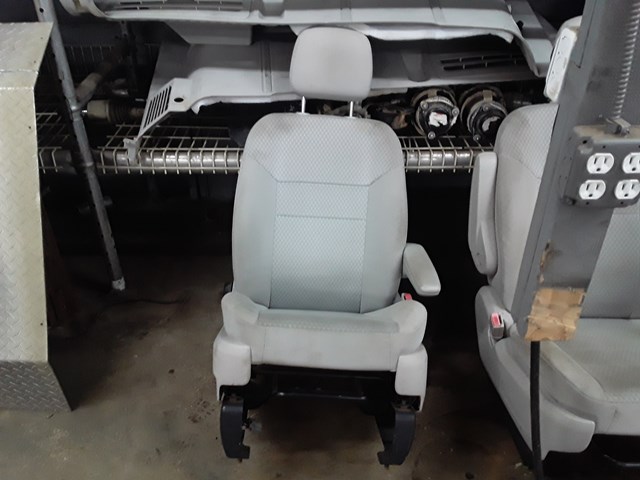 2010 Dodge Grand Caravan Front Seat