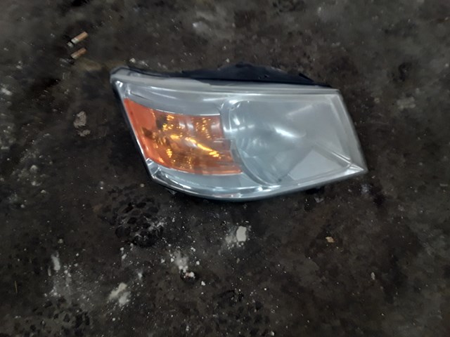 2010 Dodge Grand Caravan Headlight
