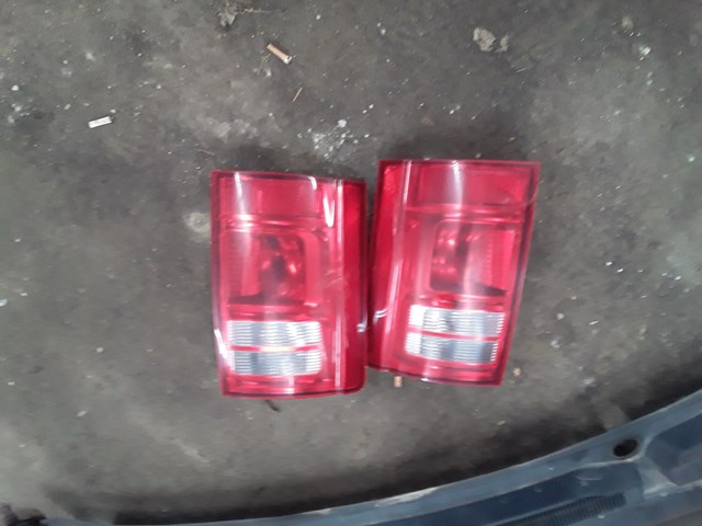 2010 Dodge Grand Caravan Tail Light