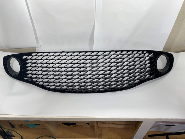 2018 Aston Martin Vanquish Grille