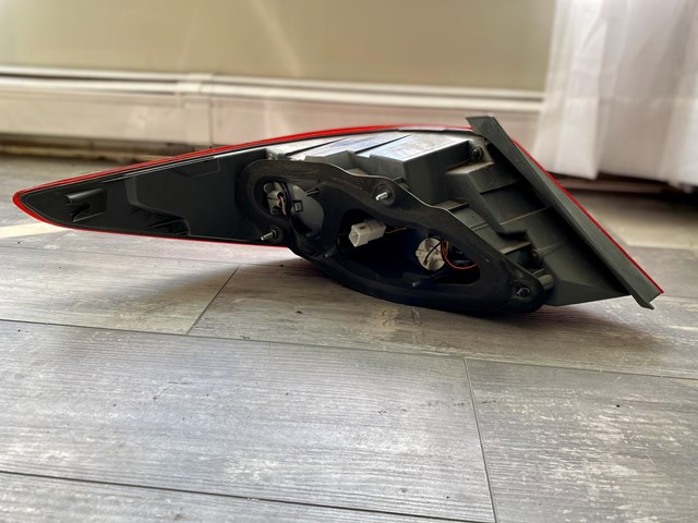 2012 OEM Hyundai Accent Passenger Tail Light