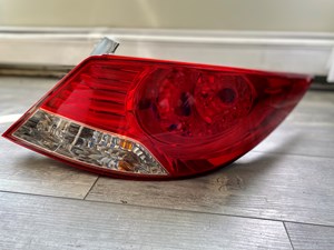 2012 OEM Hyundai Accent Passenger Tail Light