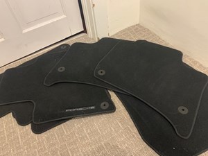 2018 Porsche Cayenne Floor Mats