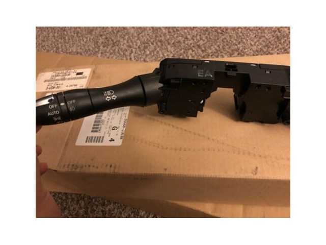 Infiniti M56 Qx56,Qx80  2009-2013 M56 Turn Signal Switch, Headlight Switch,