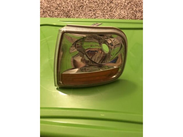 OEM Ford lightning 00-04 or any f-150 left side turn signal housing