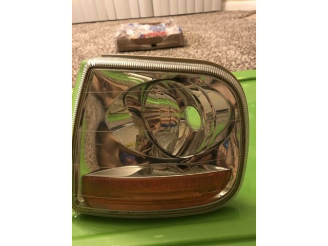 OEM Ford lightning 00-04 or any f-150 left side turn signal housing