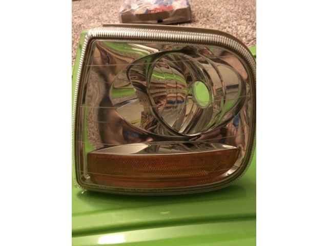 OEM Ford lightning 00-04 or any f-150 left side turn signal housing
