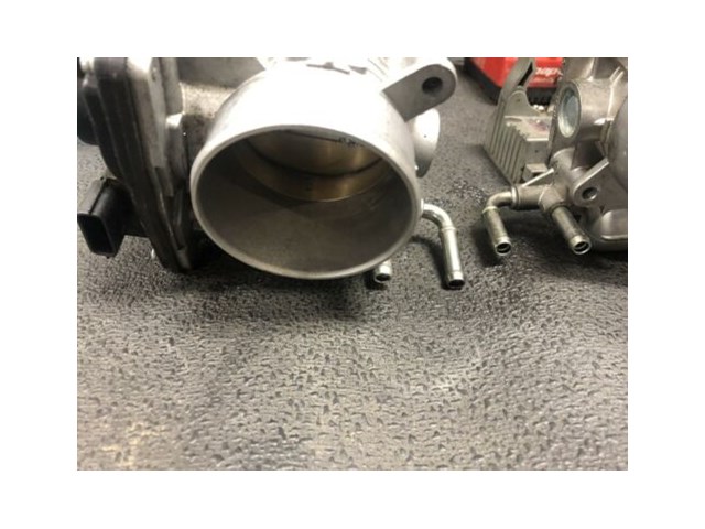Infiniti Throttle Bodies 3.7L Engines, Duel Intakes,