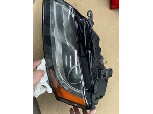 2009 Audi S5 Left Headlight