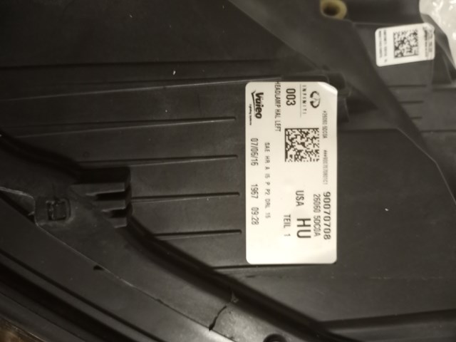 2017 Infiniti QX30 Headlight