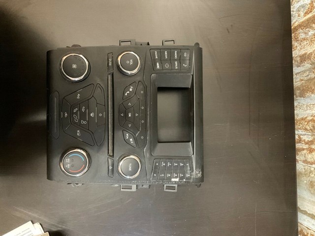 2013 Ford fusion radio and AC controls