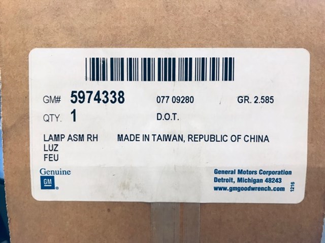 Genuine GM Parts 5974338 Passenger Side Parking Light Assembly