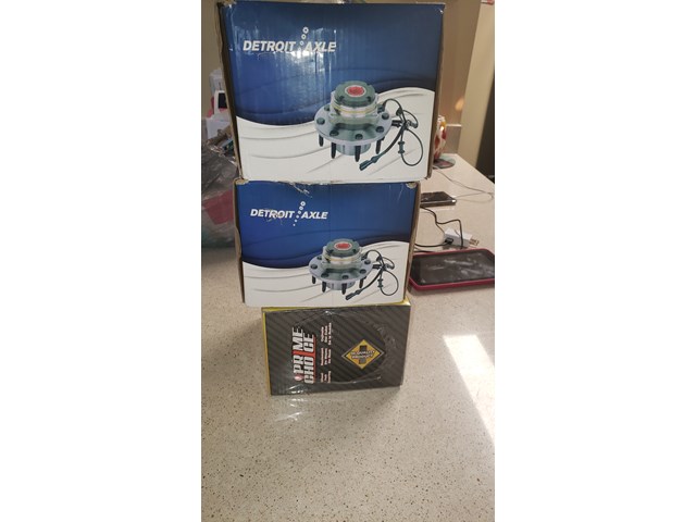 2008 Chevy Equinox Hub