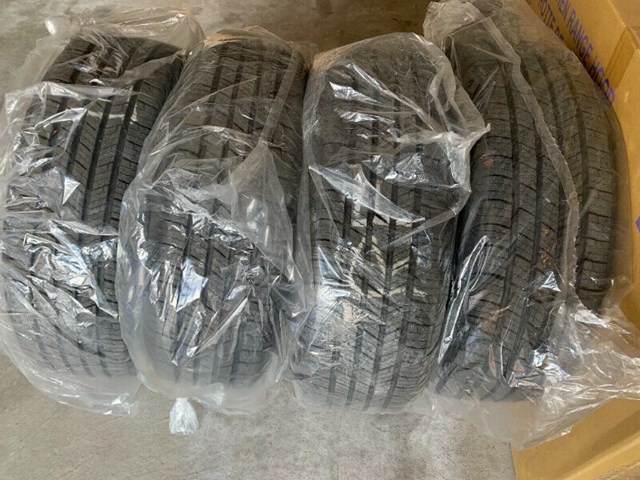 All season Michelin tires 195/65R15 with wheels