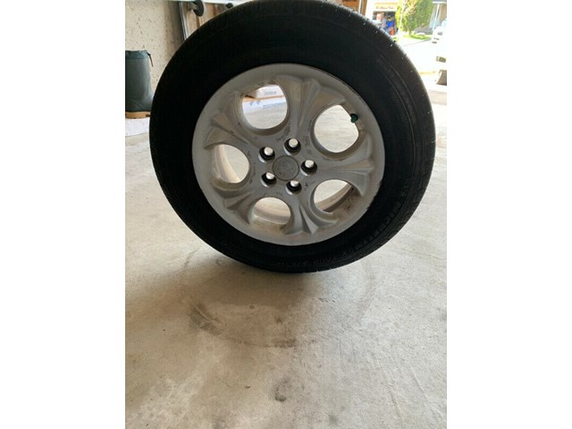 All season Michelin tires 195/65R15 with wheels