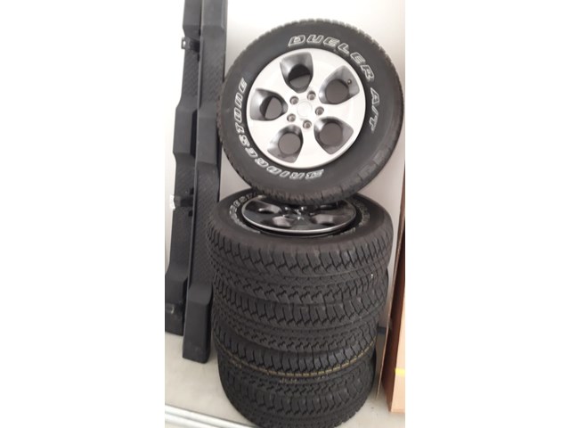 2018 Jeep Wrangler Tires + Running boards