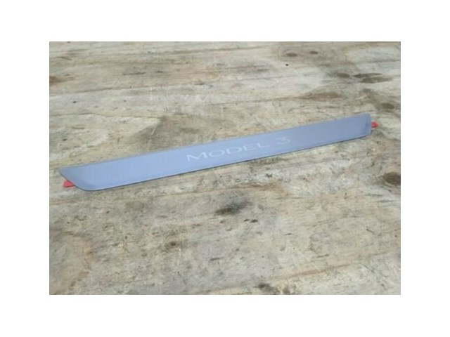 2017-2020 TESLA MODEL 3 FRONT DOOR SILL SCUFF TRIM PLATE OEM 109084400C