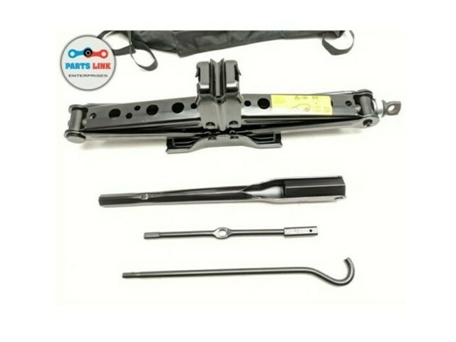 2017- 2021 LAND ROVER DISCOVERY EMERGENCY SPARE TIRE JACK W/ LUG WRENCH