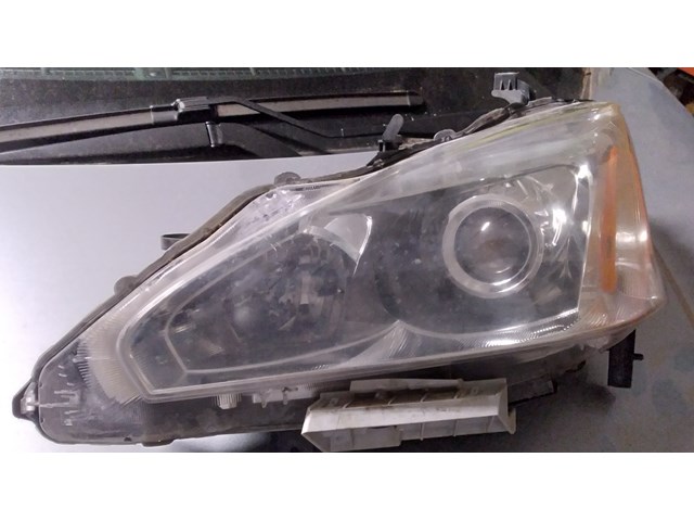 2014 Nissan Altima Headlight