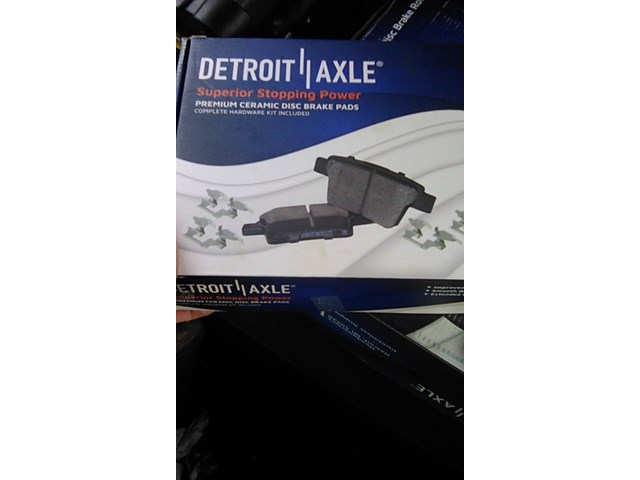 2003 Ford F150 Rear Brake pad and Rotor Kit