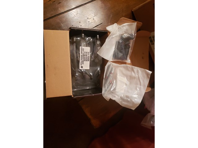 2006 Ford Escape Brake Pads