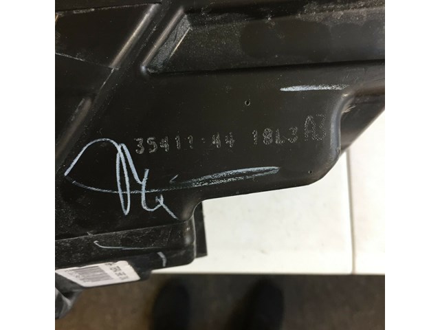 2016-2018 HONDA CIVIC RIGHT PASSENGER SIDE LED HEADLIGHT GENUINE OEM