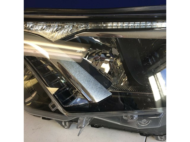 2016-2018 TOYOTA RAV4 LEFT DRIVER SIDE HEADLIGHT OEM W3049
