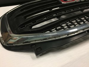 2017-2019 GMC ACADIA FRONT BUMPER BLACK MESH GRILLE ASSEMBLY OEM 23159133