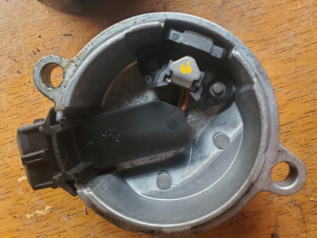 2001 Volkswagen Passat Cam Position Sensor