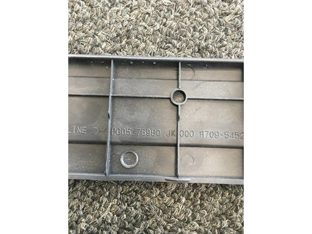 2007 2008 INFINITI G35 Sedan FRONT RIGHT LEFT SCUFF PLATE OEM