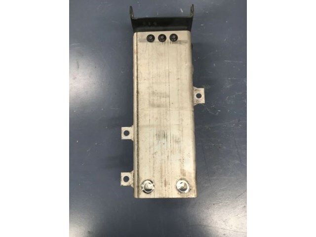 2003-2006 Mercedes E320 E500 Front Left Bumper Reinforcement Rebar Mount Bracket