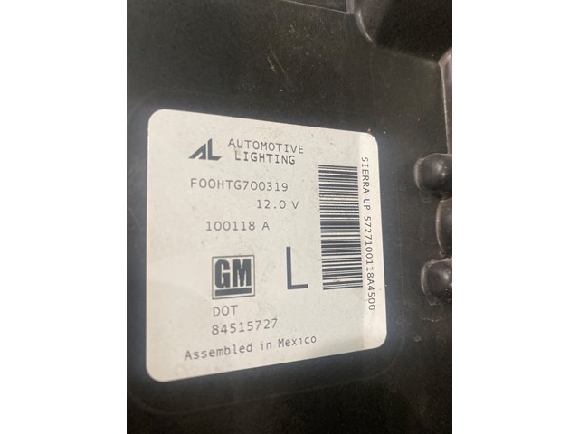 2015-2018 GMC Sierra 1500 Headlight.  84515727