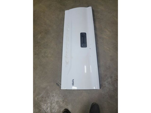 2016-2020 Toyota Tacoma Tailgate Assymbly  Complete With Back Up Camara Oem...