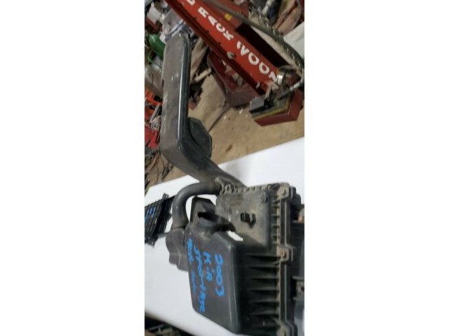 2003 Kia Sportage Air Breather Box Oem