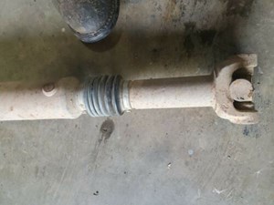 Front Drive Shaft 2005 F250 & 350 2003 - 2010 4x4 6.0 Auto