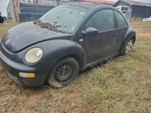 98-02 Volkswagen beetle Left Power Mirrow Black In Color 