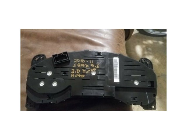2010-11 Saab 9-5 2.0 Turbo Automatic Instrument Cluster