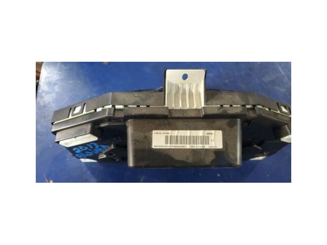 2013-15 Nissan Altima Instrument Cluster  70,000 Miles 