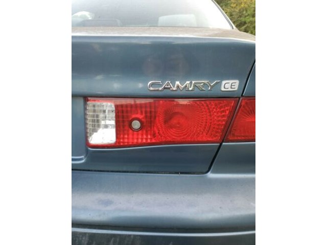 2000 Toyota Camery Right Tajllight Deck Led Mounted