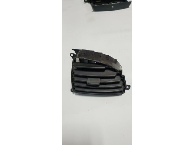 2003 Kia Sportage Dash Ac Vents