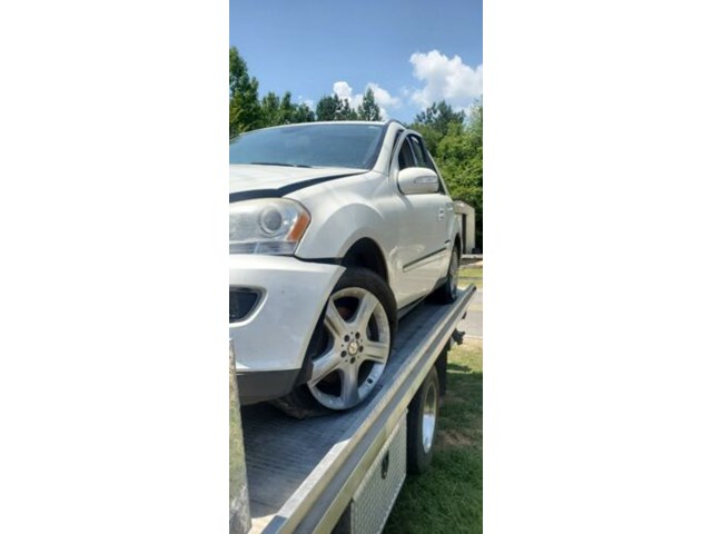 2006-2011 Mercedes Ml350 Left Rear Door Assembly Code 650 Artic White 