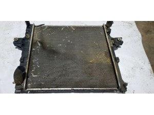 2004 Jeep Grand Cheerokee Radiator 4.0 Oem
