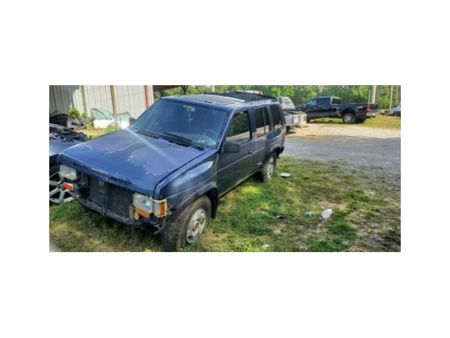  1994-1997 Nissan Pathfiner Rear Axle Assembly 4x4 137,000 Miles