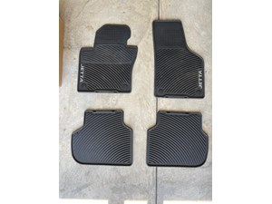 2016 Volkswagen Jetta Floor Mats