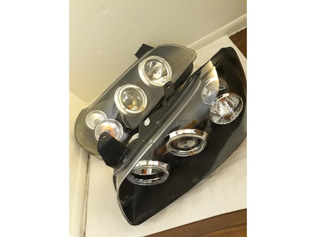 00-03 Nissan Maxima Angel Eye Headlights