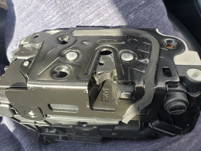2010 Volkswagen CC Door Lock Actuator