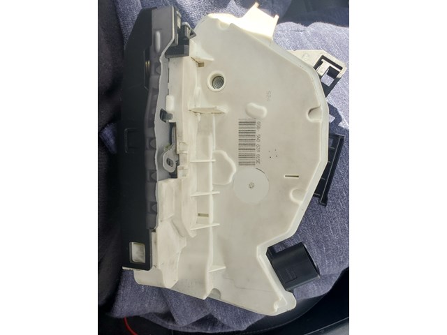 2010 Volkswagen CC Door Lock Actuator
