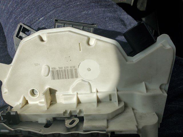 2010 Volkswagen CC Door Lock Actuator