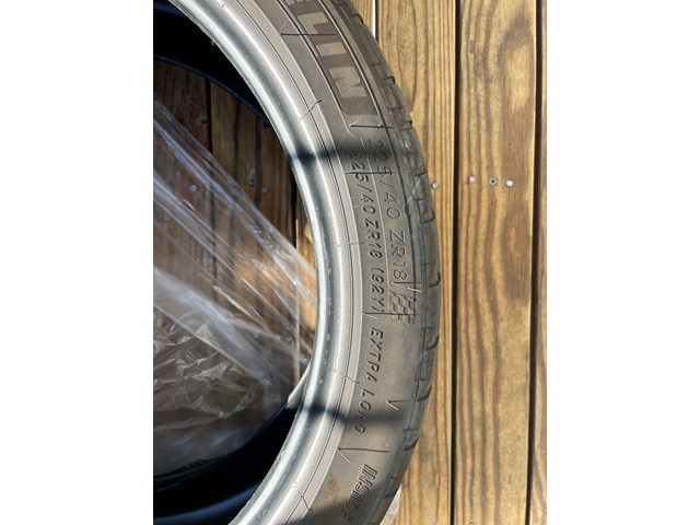 2012 Volkswagen Golf R Tire